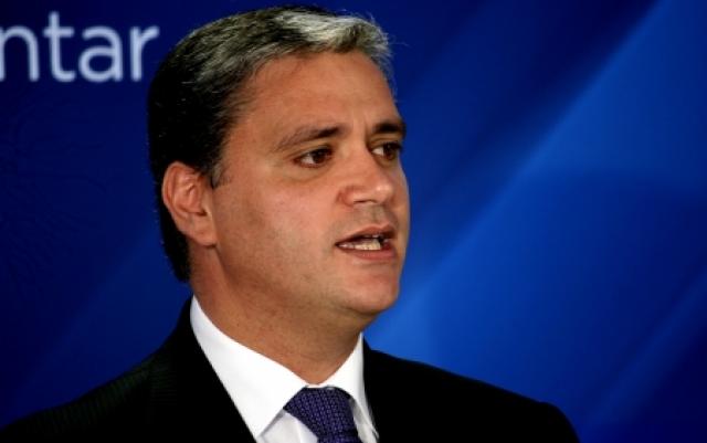 Vasco Cordeiro  "apreensivo" com medidas da República