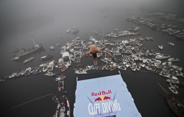 Cliff Diving regressa às origens no ilhéu de Vila Franca