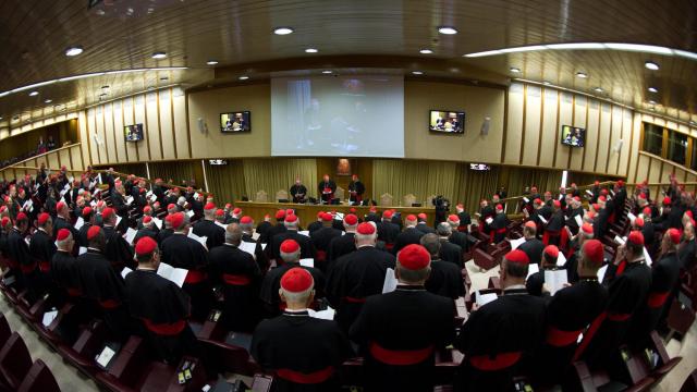 Data de início do conclave vai ser conhecida hoje à tarde