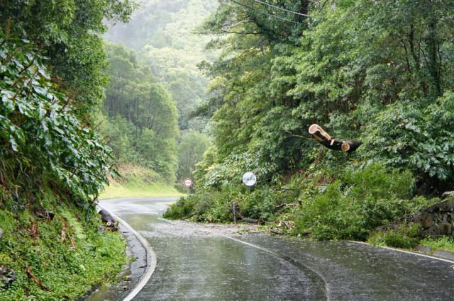 Derrocada condiciona acesso à Fajãzinha nas Flores