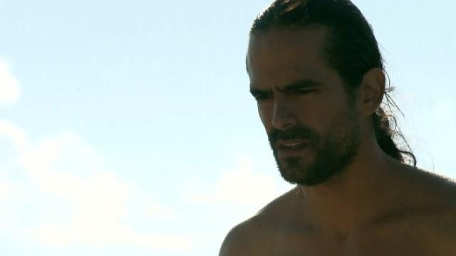 Orlando Duque gosta de saltar diretamente das rochas (vídeo)