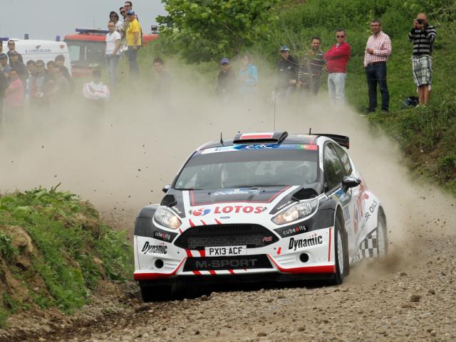 Katejanowicz vence "Grupo Marques", Breen termina 1.º dia como líder