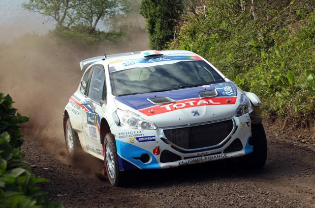 Breen vence Lagoa Meo 1 e lidera SATA Rallye