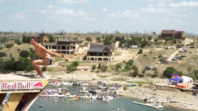 Gary Hunt vence no Texas e salta para a liderança do circuito