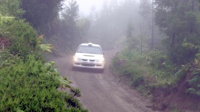 Primeiro dia de reconhecimentos afetado pela chuva e nevoeiro (vídeo)