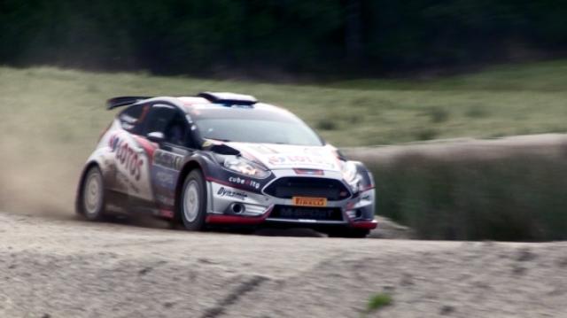 Kajetanowicz lidera com um segundo de vantagem sobre Sirmarcis (vídeo)