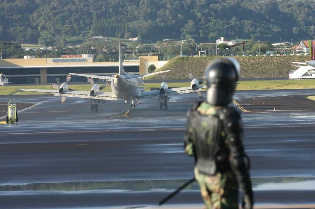 Protocolo de emergência salarial para Base das Lajes aprovado por proposta do Chega