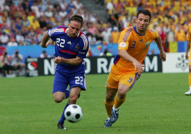 Roménia surpreende e "empata" França