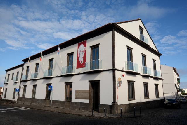 Biblioteca Municipal Daniel de Sá acolhe Feira do Livro Usado
