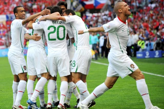 Portugal bate República Checa e apura-se para os "quartos"