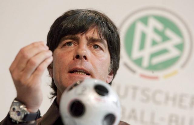 Joachim Löw adianta que vai fazer "uma ou duas alterações"