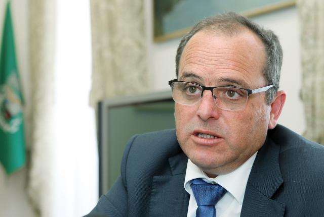 Nordeste aprova sem votos contra orçamento de 11,3 ME para o próximo ano