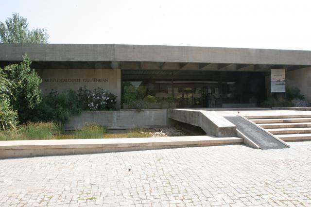 Fundação Gulbenkian apoia 28 projetos de integração de imigrantes com 2,5 ME