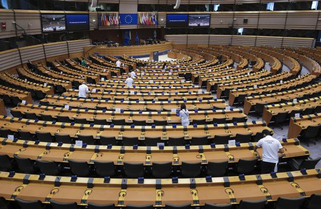 Centro da UE de combate à desinformação passa a cooperar com candidatos à adesão