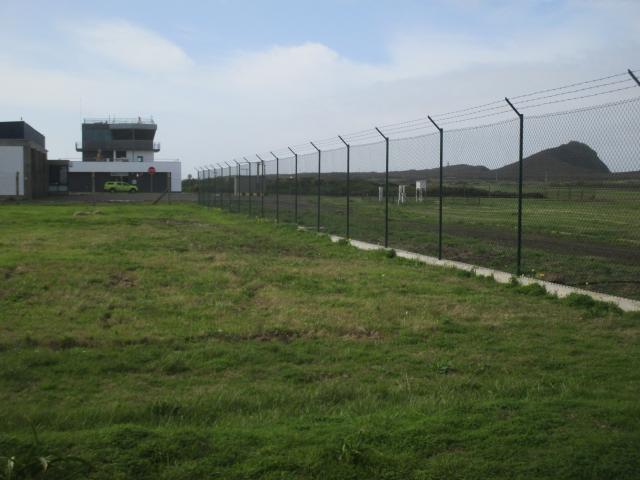 Conselho de Ilha da Graciosa questiona executivo sobre ampliação da pista do aeródromo