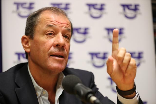 Iniciativa Liberal critica "desinvestimento inqualificável" na universidade