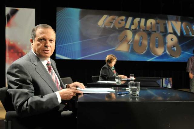 Incidente ensombra medida de Carlos César para as PME