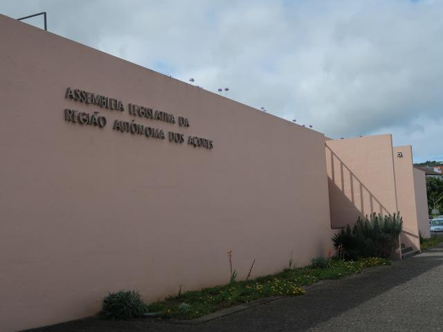 Parlamento dos Açores aprova votos de congratulação pela Venezuela e de protesto pelo Irão