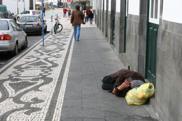 A invisibilidade de quem tem a rua como morada