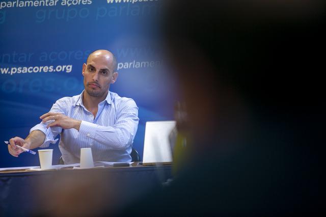 PS alerta para situação “crítica” nas escolas da Ribeira Grande devido à falta de assistentes operacionais