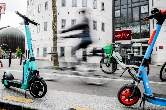 Autoridades lançam na terça-feira campanha sobre segurança de peões, ciclistas e trotinetas