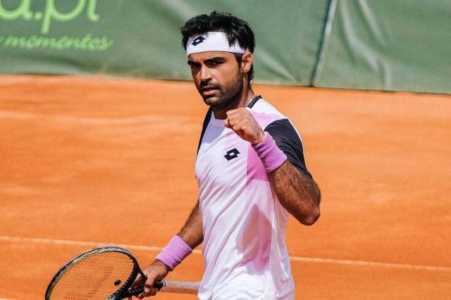 Tenista Frederico Silva “bastante contente” com regresso a Roland Garros