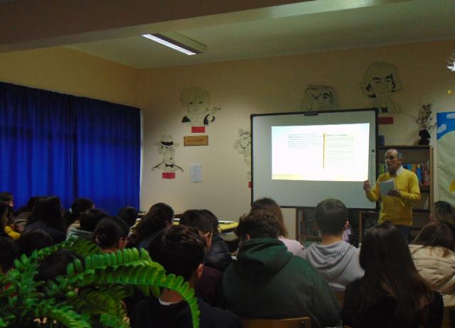 Alunos do 3.º ciclo aceitam o desafio de participar no Parlamento dos Jovens