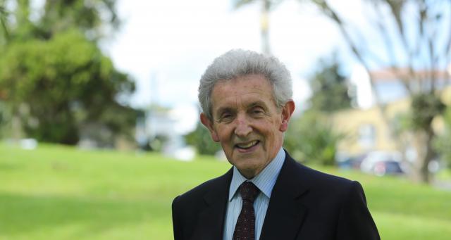 Mota Amaral vota em Seguro que considera “uma pessoa preparada”