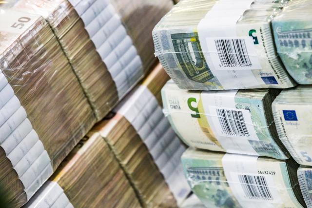 Remuneração bruta total média mensal aumenta 76 euros no segundo trimestre