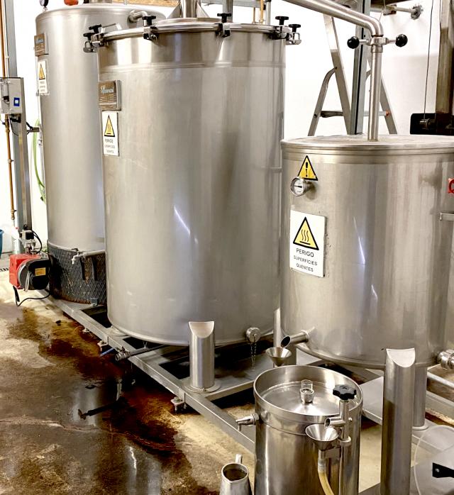 Empresa Açoriana produz óleos essenciais e produtos de cosmética 100% naturais