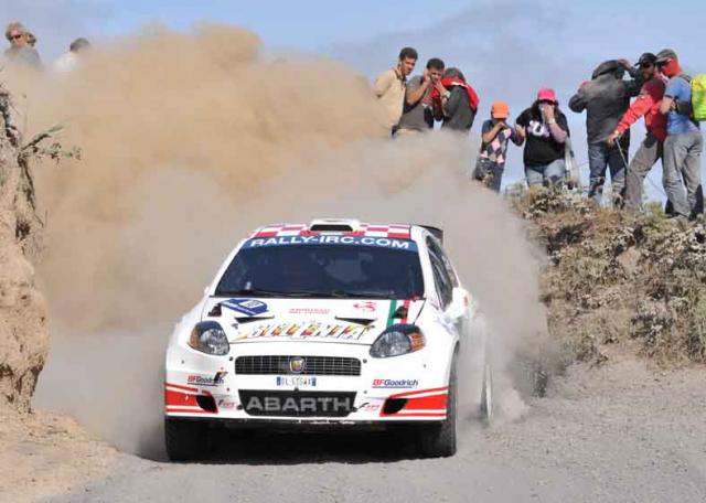 Primeira passagem pelas Feteiras cancelada por haver vacas na estrada