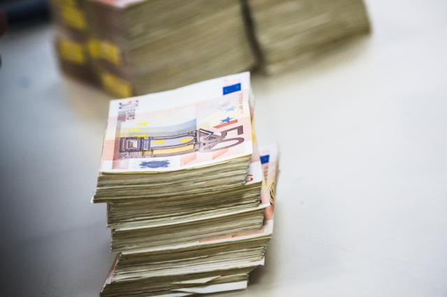 Dívida pública aumenta em abril para valor recorde de 280,9 mil ME