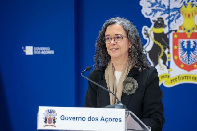 PS, BE, PAN criticam desinvestimento previsto para a Educação nos Açores