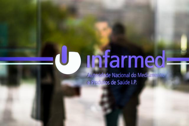 Infarmed suspende venda de vários lotes do medicamento antidepressivo Sertralina toLife