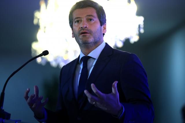 Presidenciais: Ventura diz que governantes têm tido "vergonha” de afirmar Portugal