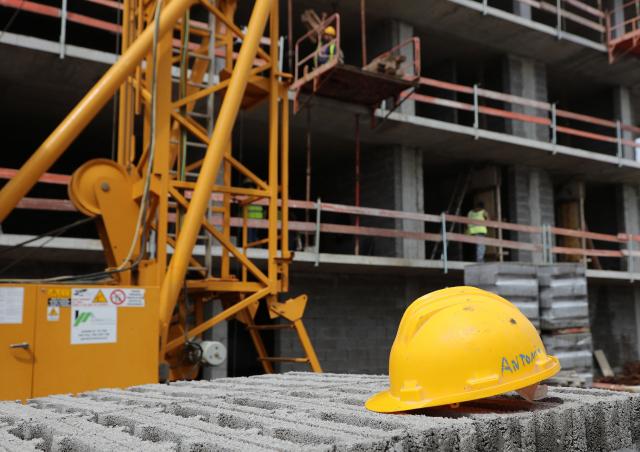 Guia para a Contratação de Pessoas Estrangeiras