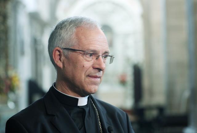 Bispo de Angra exorta a que se viva a Páscoa todos os dias