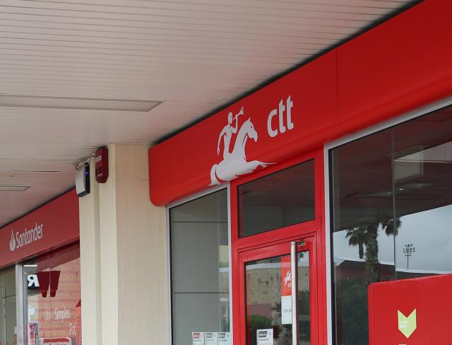 CTT garantem que suspensão do subsídio de mobilidade se deve a “diretrizes externas”