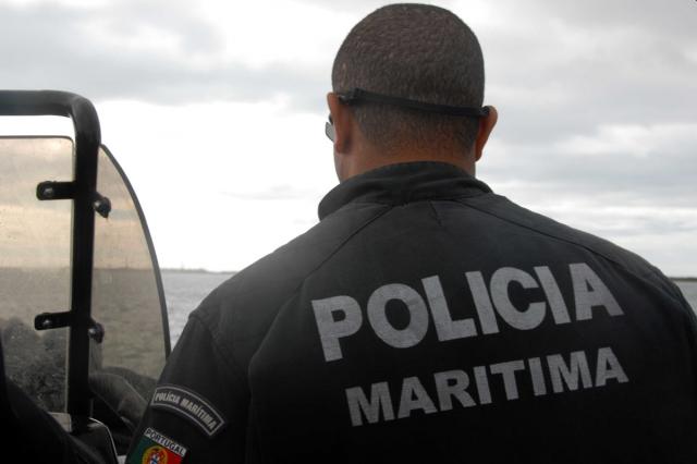 Homem morre a fazer caça submarina em Vila Franca