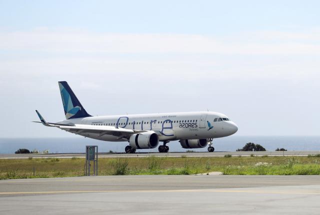 Consórcio entrega proposta para compra de 85% da Azores Airlines