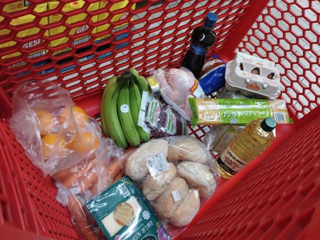 Cabaz de preços vigiados nos Açores sobe quase 10 euros entre 2024 e 2025