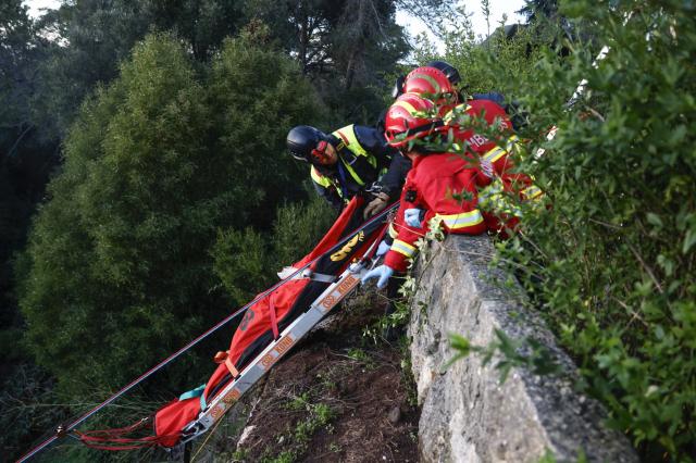 Exército conduz exercício para testar capacidade de reação a sismo