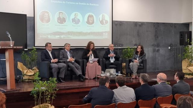 Cada turista gera 3,5 quilos de resíduos por dormida