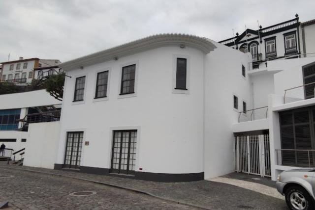 Oficina d’Angra inaugura exposição de presépios “Menino Mija” na Casa do Sal