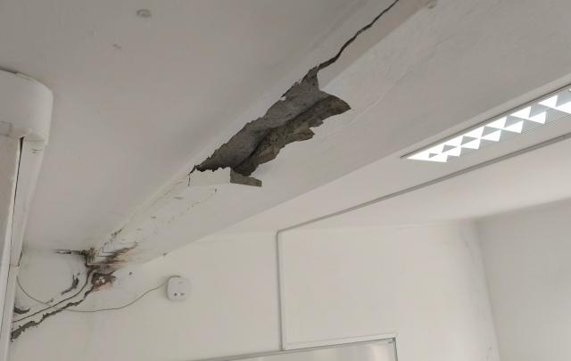 Degradação na ESRG culmina na queda de um pedaço de viga