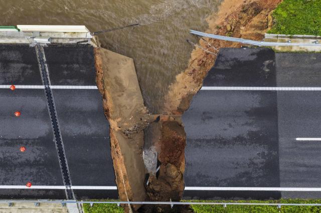 Desabou troço da A1 onde ocorreu rompimento do dique em Coimbra 