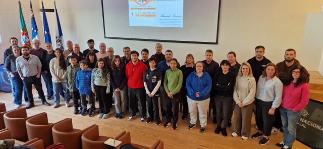 Formação da AKA reúne atletas e treinadores 