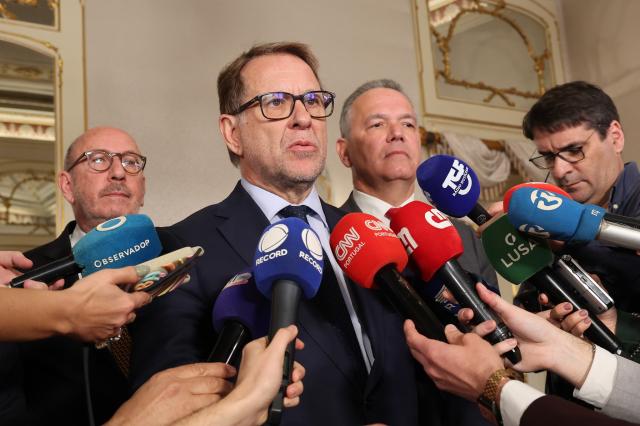 Novo MAI promete “melhores meios possíveis” e pede que “ninguém se sinta dono de nada”