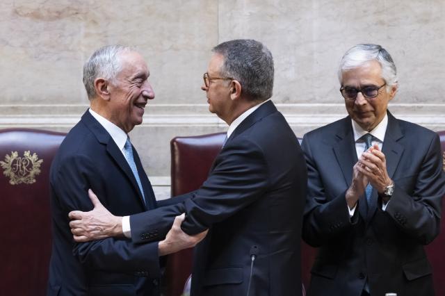 Seguro agradece a Marcelo e promete ser "Presidente de Portugal inteiro" 
