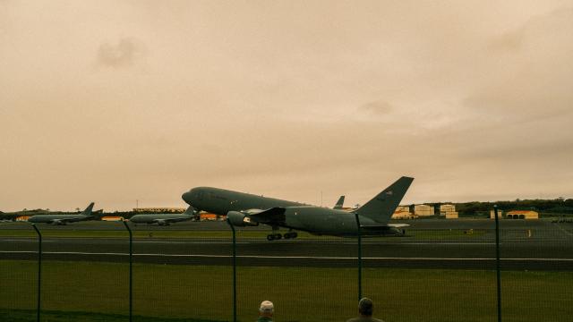 Irão: Base das Lajes com maior presença de aviões norte-americanos desde o início do conflito